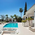 Villa Mercedes - Luxury 5-Bedroom Villa In Las Brisas, Marbella