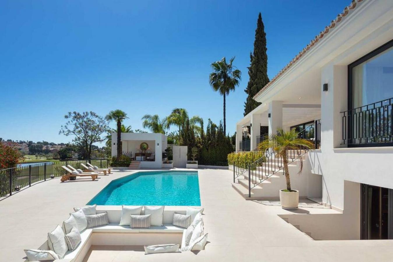 Villa Mercedes - Luxury 5-bedroom In Brisas, Marbella